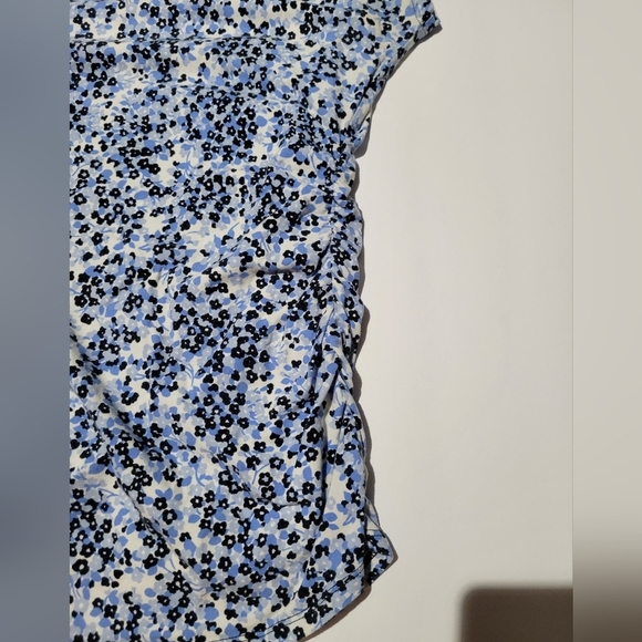 Michael Kors Blue Micro Floral AOP Ruched Fitted Blouse with Cap Sleeves - Picture 6 of 8